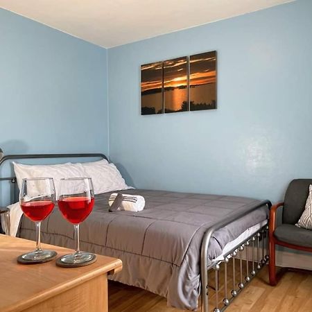 2 Bedroom Apt Near Great Lakes Naval Base And 6 Flags Waukegan Eksteriør bilde