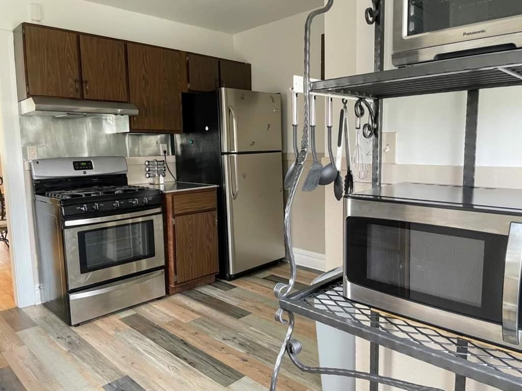 2 Bedroom Apt Near Great Lakes Naval Base And 6 Flags Waukegan Eksteriør bilde