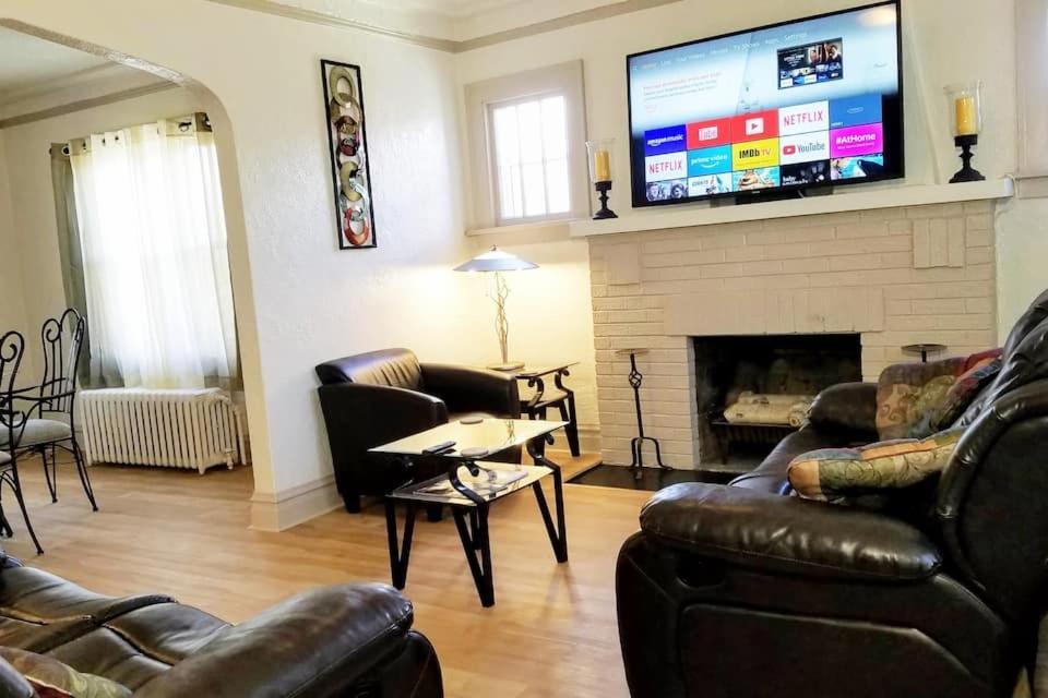 2 Bedroom Apt Near Great Lakes Naval Base And 6 Flags Waukegan Eksteriør bilde